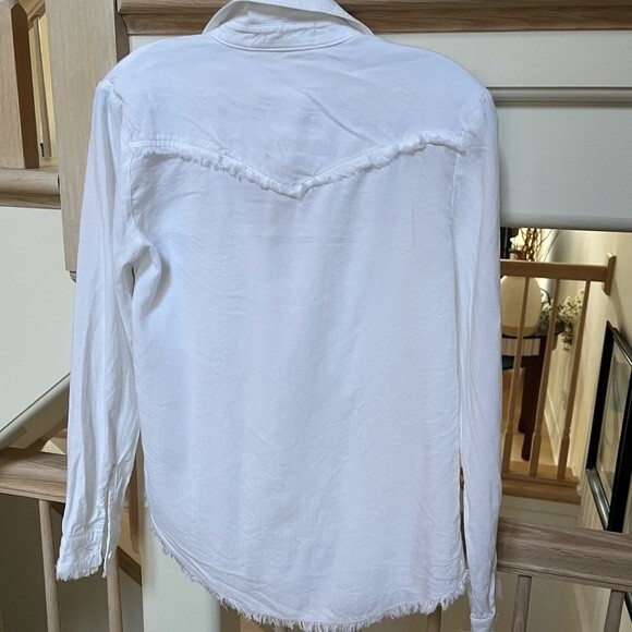 Anthropologie Cloth & Stone Frayed Hem Button Down Long Sleeve Shirt in White XS - Picture 6 of 7